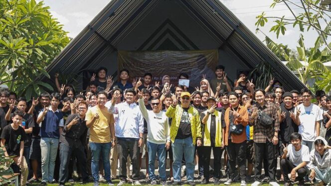 
 Dr. Ir. Arnanto Nur Prabowo,M.P., Caleg DPR RI Nomor Urut 2 Partai Golkar Daerah pemilihan Daerah Istimewa Yogyakarta bersama Komunitas Penerus Negeri D.I. Yogyakarta dan Jawa Tengah dan peserta Tournament Mobile Legend