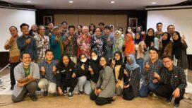 Mas Arnanto bersama peserta Focus Group Discussion (FGD) di di Hotel Grand Mercure Yogyakarta.