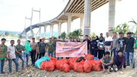 HMI Cbanag Ambon, Permahi Ambon bersama Polda Maluku saat Bakti Sosial